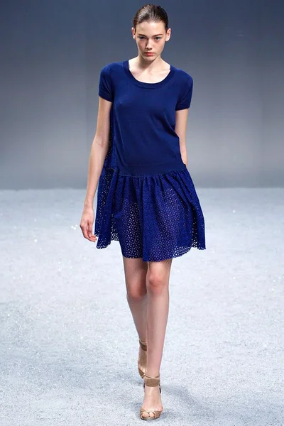 Look 4
